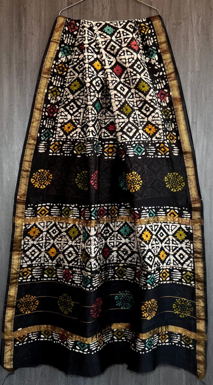 IDAA MAHESWARI SILK HAND CRAFTED - MULTI COLOURED BATIK-HAND BLOCK PRINTED WITH ZARI BOARDER AND BEAUTIFUL PATTERN PALLU