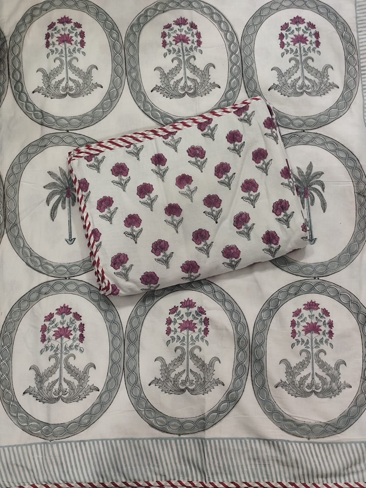 Scattered Rose Pure Handblock Printed Premium Reversible Dohars – Soft Mulmul from the Heart of Rajasthan