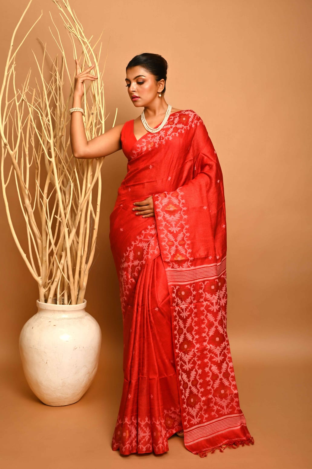 Pure Gachi Tussar Jamdani Saree – Handwoven Elegance from West Bengal