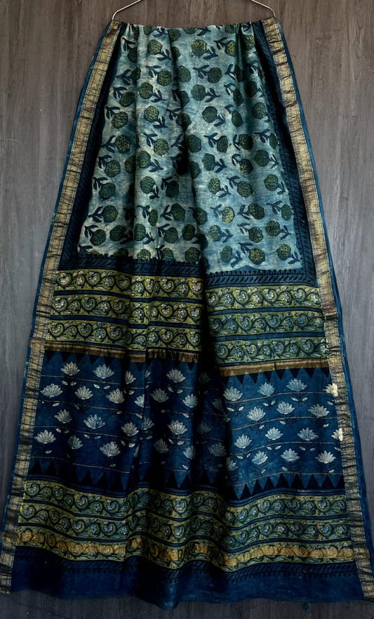 IDAA MAHESWARI SILK HAND CRAFTED -INDIGO HAND DABU PRINTED WITH ZARI BOARDER AND BEAUTIFUL PATTERNED PALLU